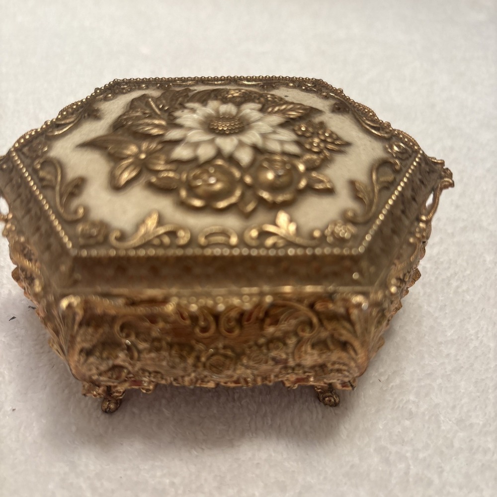 Vtg Ornate Trinket Box Victorian Gold Toned Jewelry Hollywood Regency Japan 4"